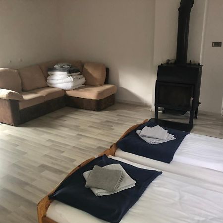 Dom Nad Krutynia Apartment Ukta ภายนอก รูปภาพ